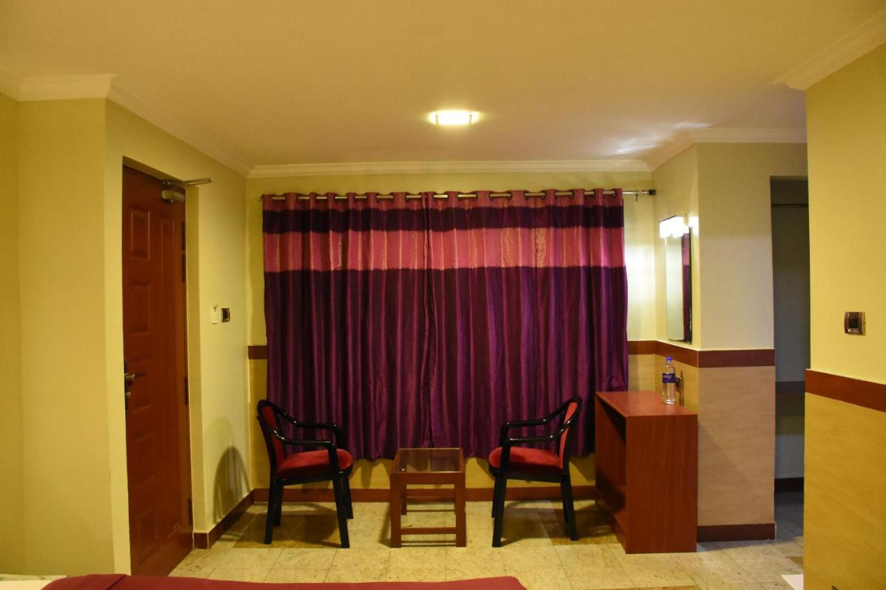 Everest Park Residency Tiruchirappalli Exterior foto